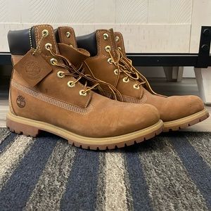 Women’s Timberland 6-inch boot